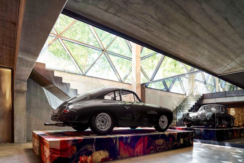 Extraordinary Modern Lair for sale near Munich 2