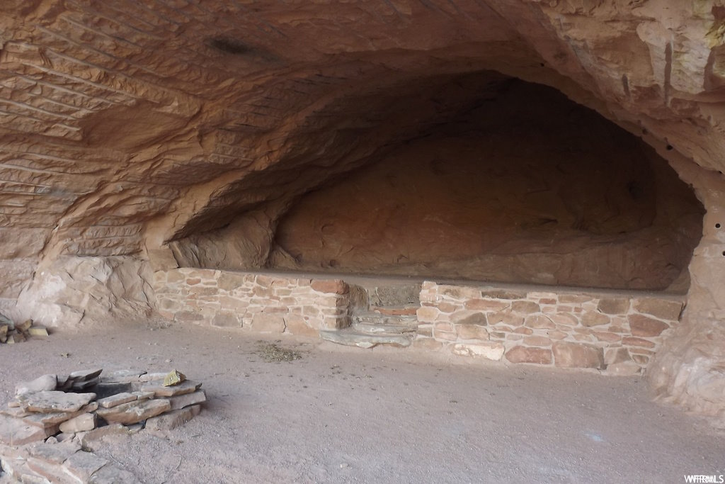 Ultimate Lair For Sale in Utah - 5 Man-Made Caves on 50 acres 2
